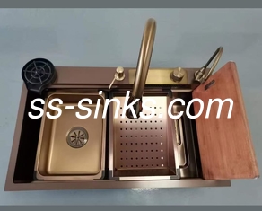 SS304 เครื่องป้องกัน กรีดเหนือคอนเตอร์โรลล์ สีดํา ทําด้วยมือ อ่างล้างครัว