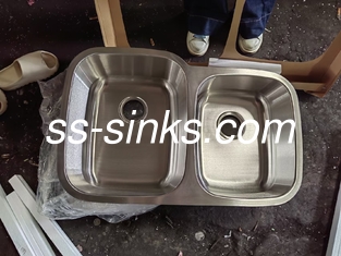 1.0mm 1.2mm ความหนา Undermount สแตนเลส อุปกรณ์ทําครัว อุปกรณ์ทําความสะอาด