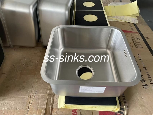 40 * 40cm ตาราง Single Bowl Undermount ซิงค์ง่ายที่จะติดตั้งสําหรับตู้