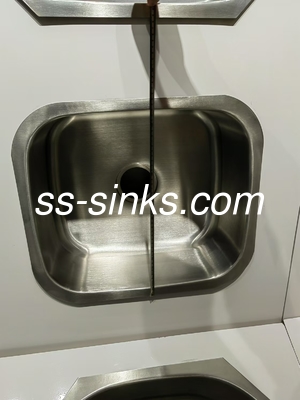 ss201 ขนาดเล็ก กระปุกเดียว Undermount สแตนเลสสแตนเลสสระว่ายน้ํา
