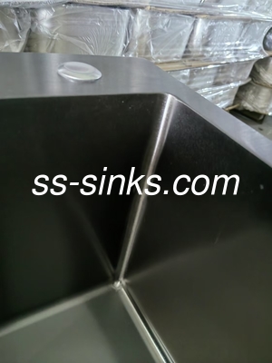 Retangle สีดําเหล็กไร้ขัด Double Bowl Sink สําหรับการทําความสะอาดและบํารุงรักษาง่าย
