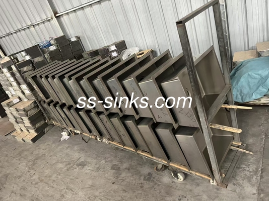 2 ถ้วย เหล็กไร้ขัด Double Bowl Sink Overflow รวมไว้เพื่อการบํารุงรักษาง่าย